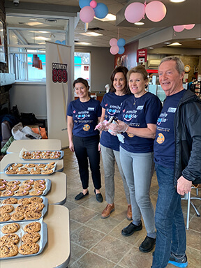 Smile Cookie volunteers